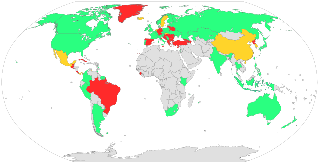 Zelenou farbou sú vyznačené krajiny, kde je homeschooling legálny, červenou ilegálny. Krajiny označené žltou farbou povoľujú domáce vzdelávanie s obmedzeniami. (zdroj: wikipedia)