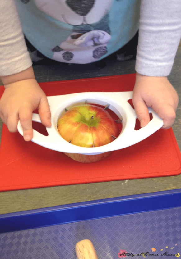 Krájač jablka pre dieťa