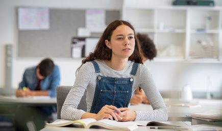 Žiaci budú od utorka do štvrtka maturovať v náhradnom termíne