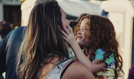 Rýchle a zábavné aktivity pre deti, keď nemajú čo robiť. Ako ich zabaviť bez hračiek?