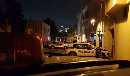 Škola, ktorú navštevoval strelec z Bratislavy, odsúdila násilie a nenávisť