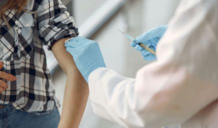 Záujem o očkovanie proti HPV u detí výrazne stúpa, vyplýva zo štatistík