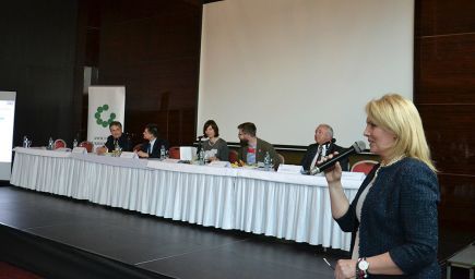 Minister školstva a novozvolení poslanci sa stretli so zástupcami súkromných škôl