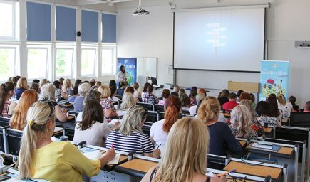 Stovky učiteľov sa školili, ako učiť efektívne prierezové témy