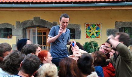 Učitelia z prvého ročníka Komenského inštitútu ukázali, že aj na našich školách sa dá učiť výnimočne