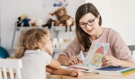 B. Gröhling chce iniciovať mimoriadny školský výbor