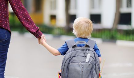 Chcete, aby bolo vaše dieťa v prvej triede samostatné? Vyskúšajte tieto tipy