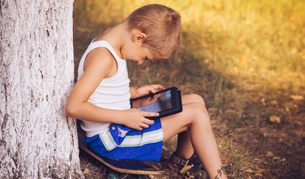 Ako sa prejavuje závislosť na internete u detí?