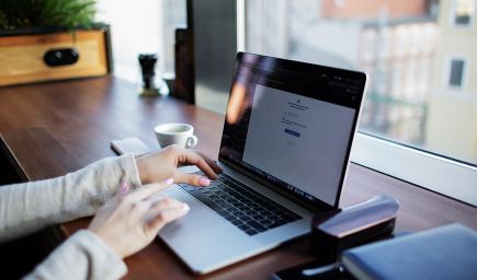 Špeciálna séria 5 online debát o výzvach a príležitostiach v novom školskom roku začína dnes