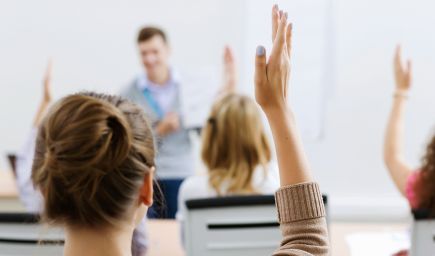 Organizácia Aj Ty v IT umožní 5-tisíc dievčatám nahliadnuť  do sveta programovania