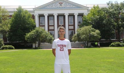 Futbalista Martin Vician študuje na Harvarde. Hovorí, že šport nemusí priviesť deti len k športovej kariére, ale aj k vynikajúcemu vzdelaniu