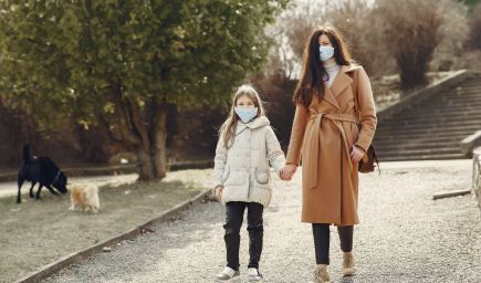 Žiaci 5. až 9. ročníka ZŠ sa od pondelka pred vstupom do školy musia preukázať negatívnym výsledkom testu