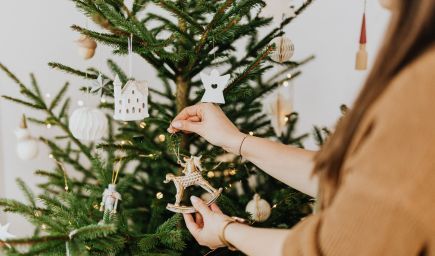 Skoré vianočné ozdobovanie domácnosti dokáže ľudí urobiť šťastnejšími
