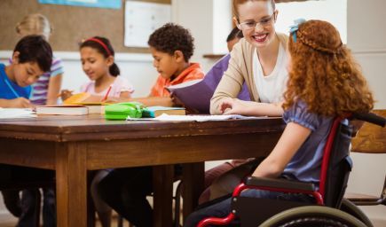 Pedagogických asistentov dostane ďalších päť stredných škôl v Trenčianskom kraji