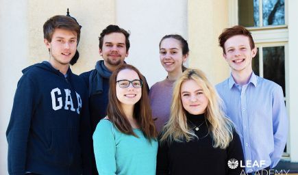 Slovenskí stredoškoláci ako jediní z Európy postupujú  do finále debatnej súťaže v New York City