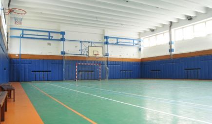 Ministerstvo pošle školám takmer päť miliónov eur na telocvične