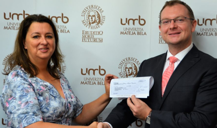 UMB získala grant 25.000 amerických dolárov na vedu a výskum