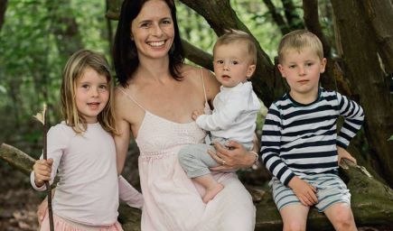 Veronika Hurdová po smrti manžela zostala s 3 malými deťmi sama. Život začala milovať ešte viac