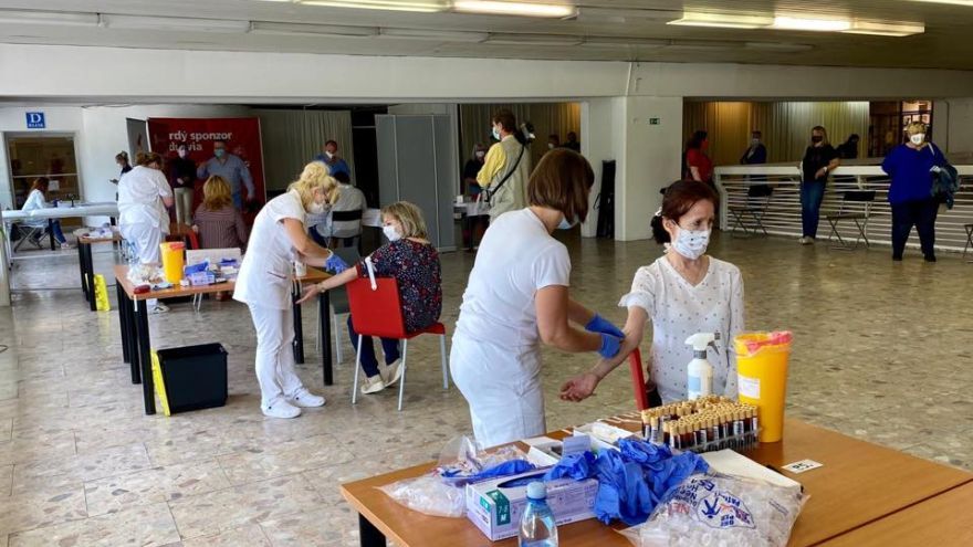 Testovanie učiteľov a nepedagogických zamestnancov pred otvorením škôl