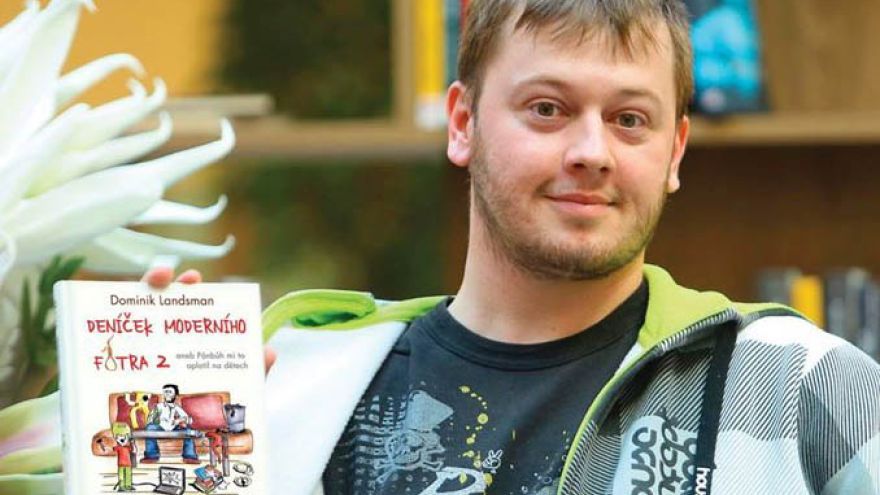 DOMINIK LANDSMAN je bezpochyby najznámejším českým otcom na materskej dovolenke. 