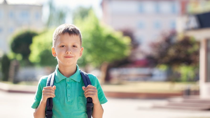 Školáci majú veľký problém so správnym držaním tela, upozorňuje pediatrička