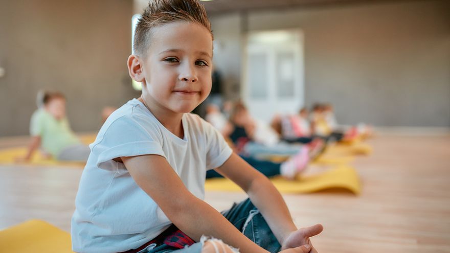 Deti s ADHD často prejavujú správanie, ktoré môže veľmi rušivo pôsobiť na ostatných. Jedným z prístupov, ktorý môže byť pre deti s poruchou pozornosti užitočný, je behaviorálna terapia. 