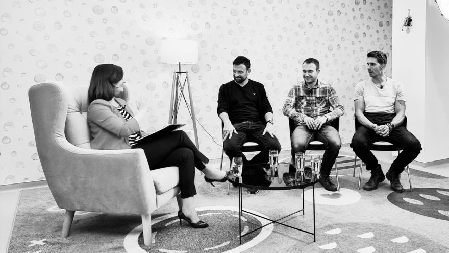 Hostia zľava: Samuel Slovák, Michal Murárik, Matej Beňuš 