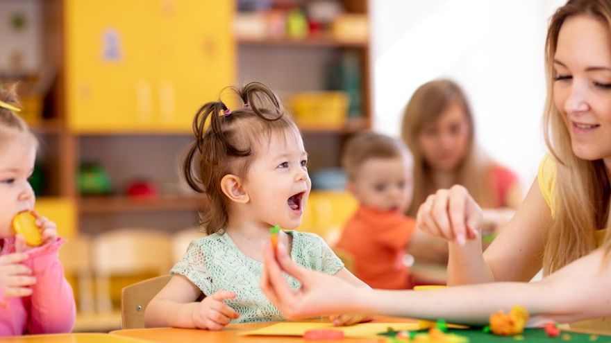 Formovanie komunikácie predstavuje dôležitú podmienku pre normálny psychický vývoj dieťaťa. 