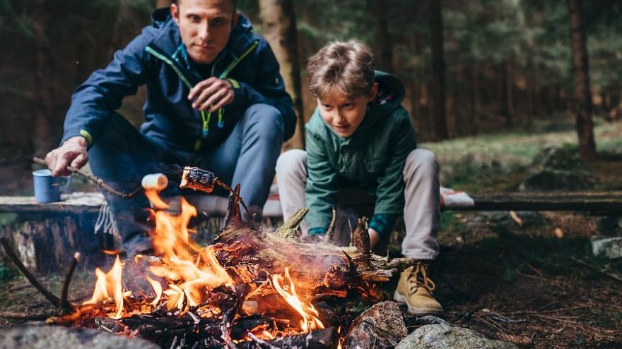 Otcovia by teda mali vedieť, že v čase puberty sa synovia budú mať snahu od nich odpútať, možno budú rebelovať, budú vyhľadávať rôznych kamarátov. Ale aj v tomto náročnom období by otcovia mali urobiť všetko pre to, aby sa ich puto úplne neprerušilo.