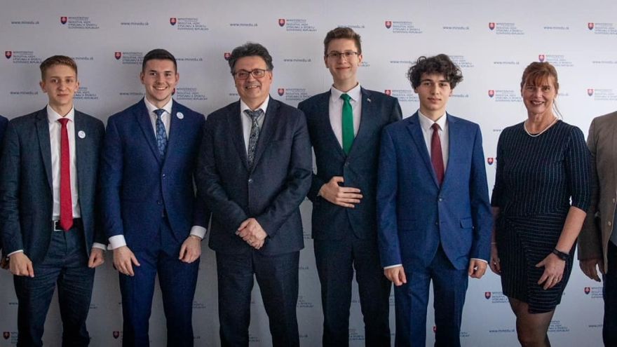 Minister školstva so stredoškolákmi