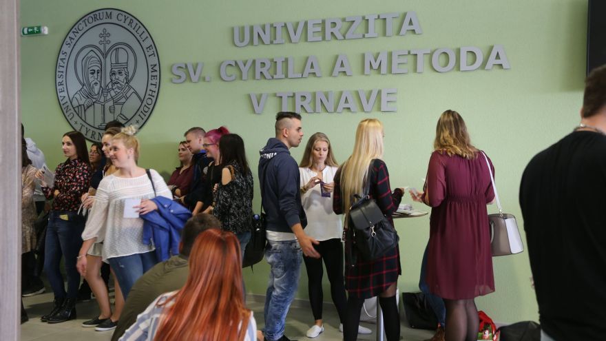 Fakulta masmediálnej komunikácie sa možno osamostatní.