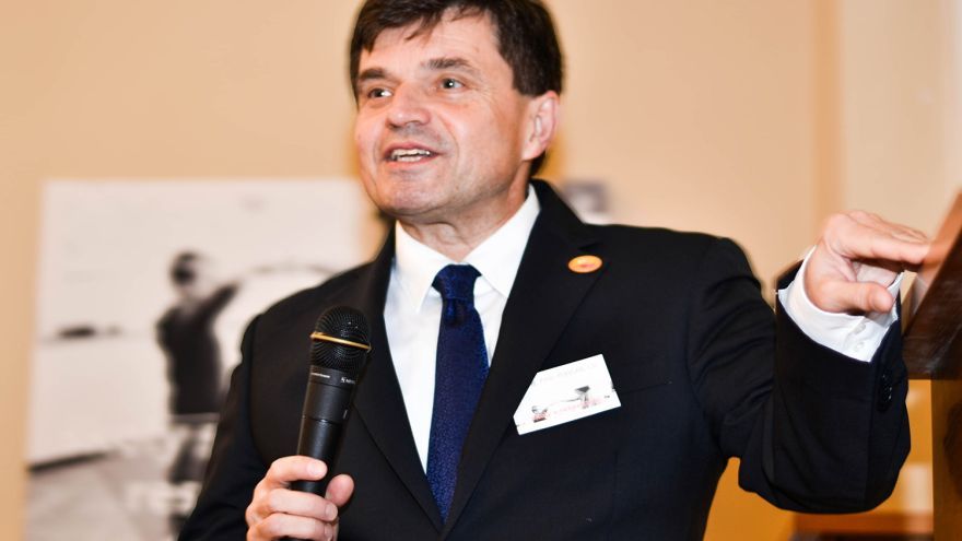 Minister Peter Plavčan tvrdí, že pod jeho vedením sa na ministerstve pripravuje najväčšia reforma za posledných 25 rokov.