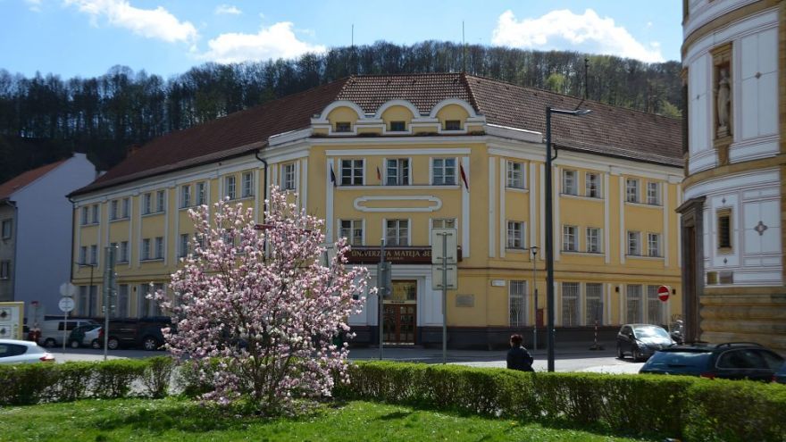 Na detašovanom pracovisku Univerzity Mateja Bela (UMB) v Poprade sa bude dať od nového akademického roka 2017/2018 študovať inžiniersky program Podnikové manažérske systémy v odbore ekonomika a manažment podniku.