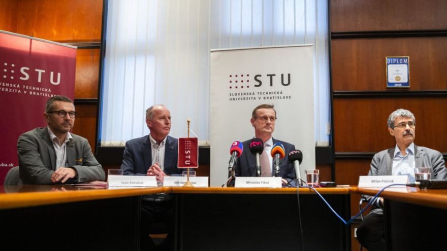 M. Bieliková sa vráti na FIIT STU.