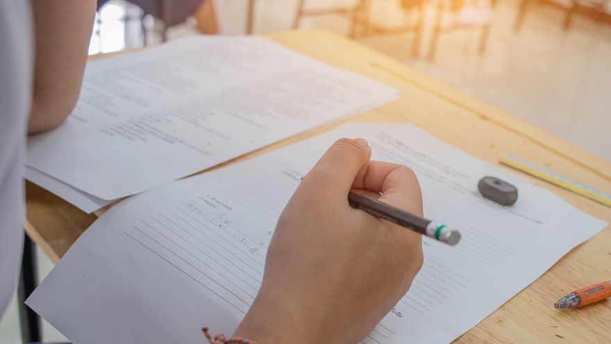 Celkovo 590 maturantov bude od 3. do 7. septembra 2020 písať externé maturitné testy.