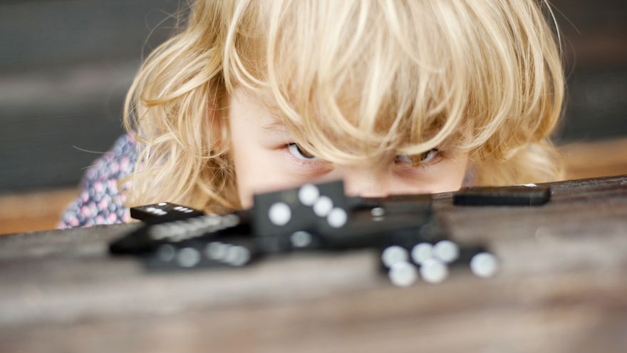 Nástup hanblivého dieťaťa do škôlky môže byť pre všetkých náročný. Obzvlášť, ak sa budete snažiť spraviť z neho odvážne dieťa hneď v prvé dni.