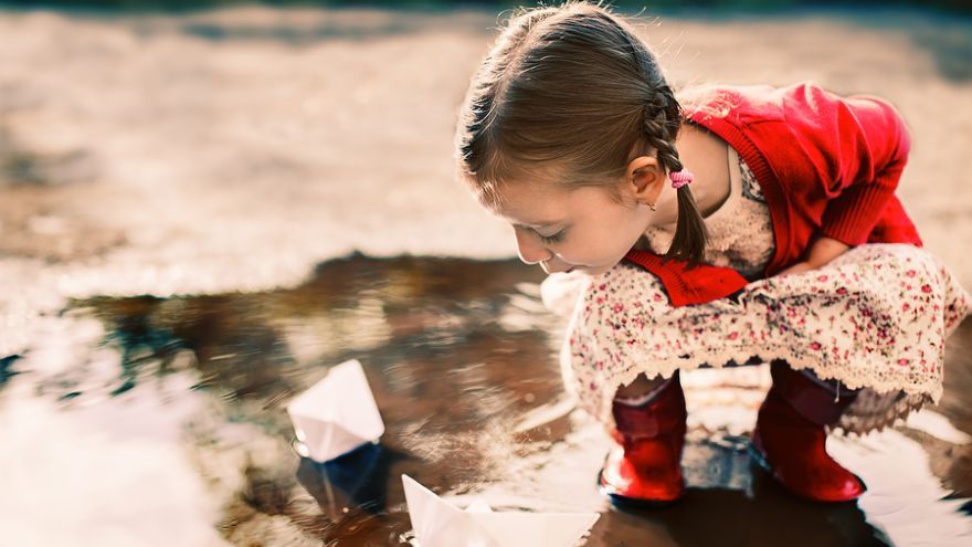 Odborníci upozorňujú, že deti potrebujú nevyhnutne k zdravému vývinu dostatok voľnej hry. Mnohé však na ňu nemajú priestor.