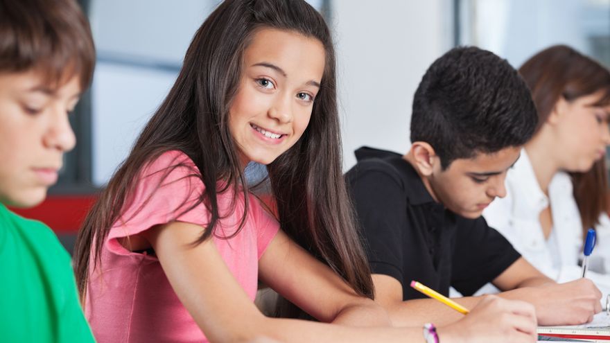 Aj učitelia dokážu v škole posilňovať rôznymi spôsobmi sociálne väzby medzi žiakmi. Je to pre ich budúcnosť možno dôležitejšie ako čokoľvek iné. 