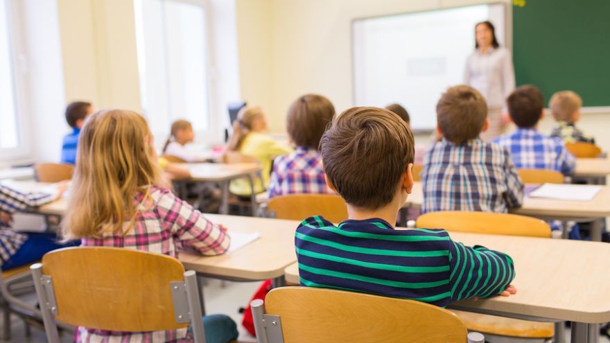 Vyučovacia metóda Jolly Phonics pomáha pri vyučovaní anglického jazyka na základných školách.