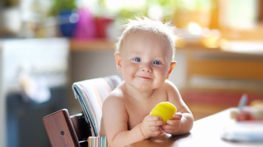 Prvé príkrmy Baby Led Weaning metódou