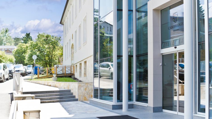 Investičný fond v správe Sandberg Capital vstupuje do oblasti vzdelávania na Slovensku. 