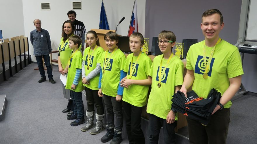 Medzinárodná súťaž FIRST LEGO League na Fakulte informatiky PEVŠ (2)