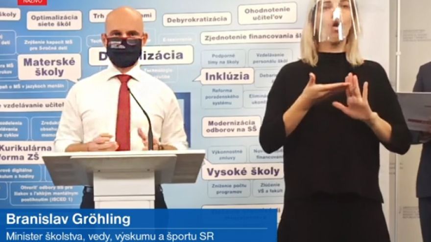 Víziu moderného školstva predstavil B. Gröhling na tlačovej konferencii.