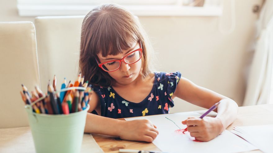 Výskumy ukazujú. že kreslenie je pri získavaní nových poznatkov efektívnejšie ako klasické zapisovanie si poznámok.