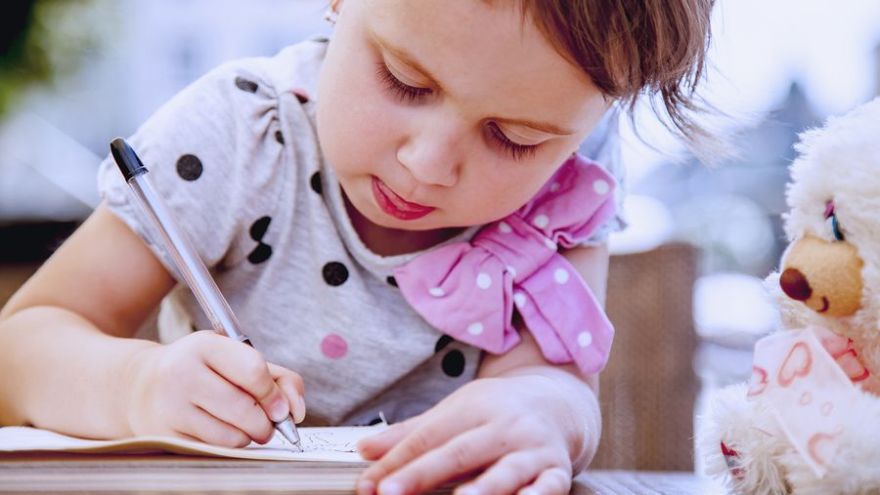 Ak chcete deti vtiahnuť ešte viac do deja, môžete to urobiť pomocou hier a rôznych tvorivých aktivít, ktoré nadväzujú na prečítaný text.