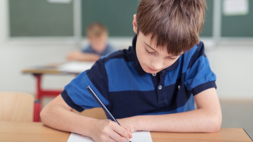 V súčasnosti rodičia neprihlasujú deti na osemročné  gymnáziá len preto, že je ich dieťa napríklad nadpriemerne inteligentné, ale aj preto, lebo sa boja, že o niečo príde.