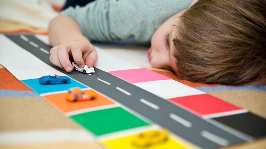 Son-rise program® je program domáceho vzdelávania detí a dospelých s autizmom. Je založený na tom, že láska a hlboký rešpekt k človeku je ten najdôležitejší faktor ovplyvňujúci motiváciu dieťaťa k učeniu.