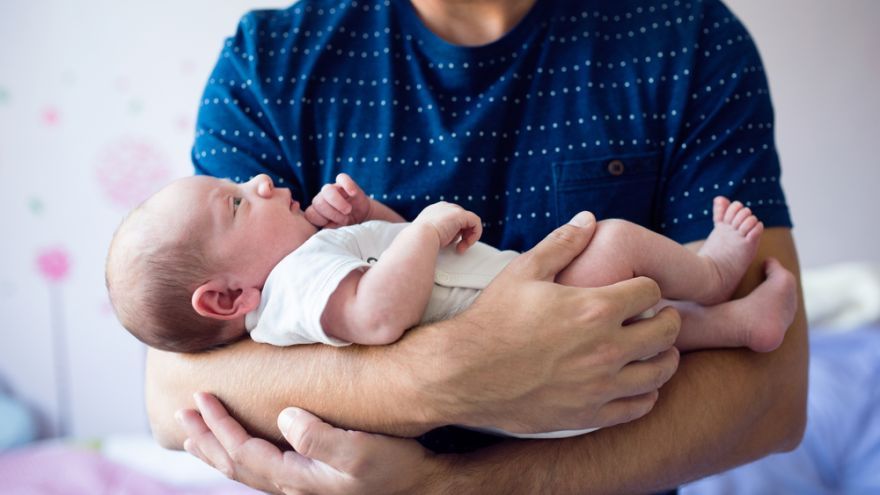 Podľa novej štúdie majú oteckovia vplyv na vývin dieťaťa už hneď po narodení. Interakcie s ním zrýchľujú jeho kognitívny vývin.