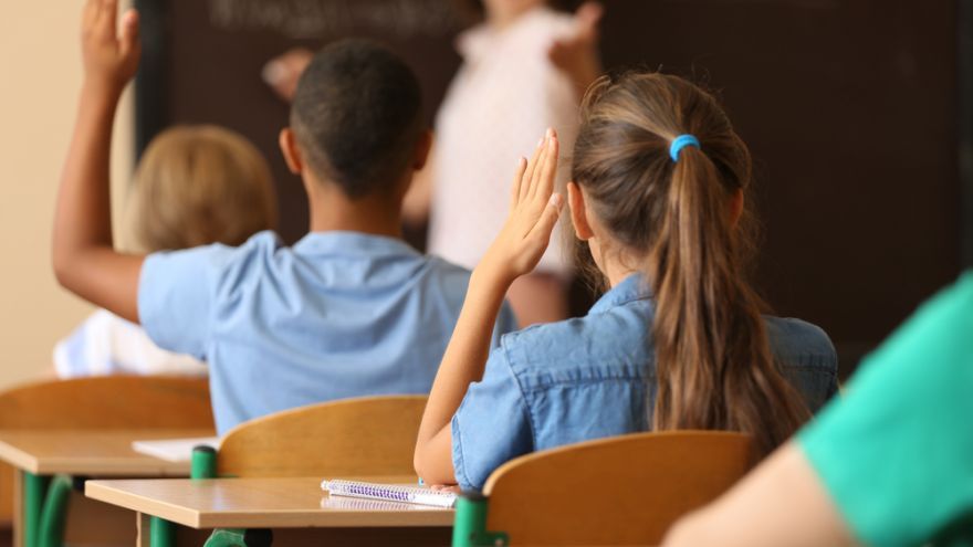 Verejná ochrankyňa práv Mária Patakyová upozorňuje na pretrvávajúcou segregáciou rómskych detí.
