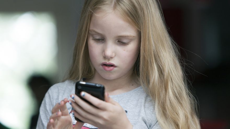  Svet sociálnych médií môže byť pre deti aj nebezpečný. 